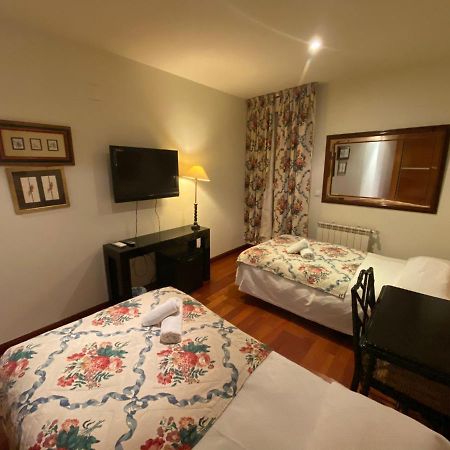 Ch Hostal Victoria كوينكا المظهر الخارجي الصورة