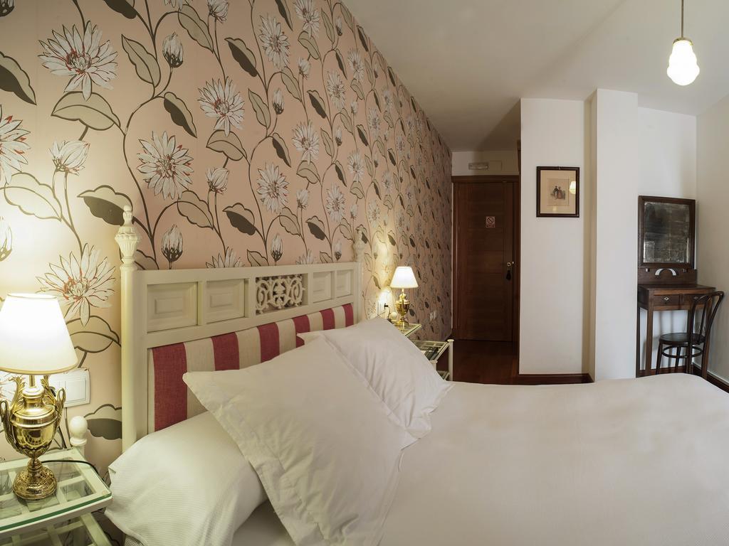 Ch Hostal Victoria كوينكا المظهر الخارجي الصورة